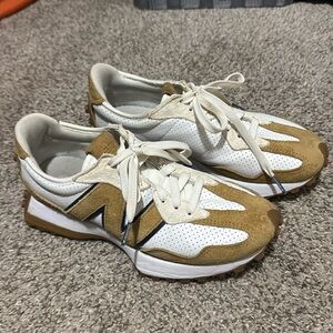 New Balance x Bandier - SNEAKER